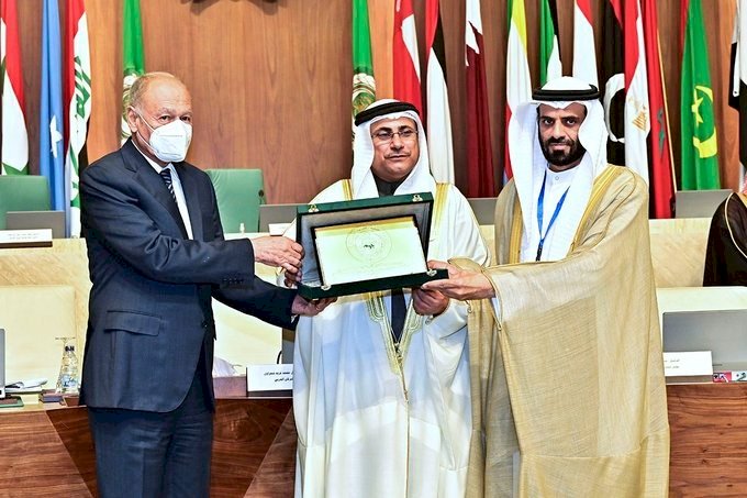 البرلمان العربي يمنح مشروع الإمارات لاستكشاف المريخ "مسبار الأمل" كأفضل مشروع في مجال التنمية المستدامة لعام 2021م