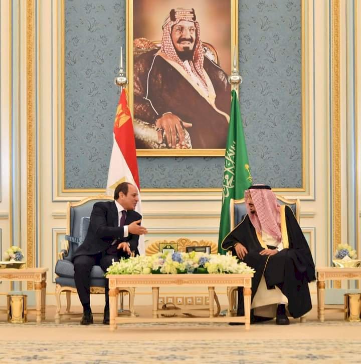 السيسي يلتقي بالملك سلمان بن عبد العزيز آل سعود