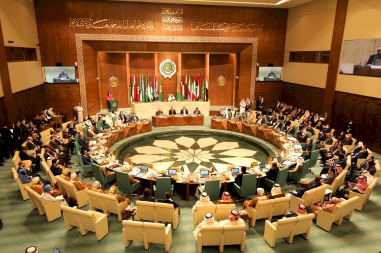 البرلمان العربي يرحب بقرار الرئيس اليمني نقل السلطة إلى مجلس القيادة الرئاسي، ويدعم مبادرة السعودية لعقد مؤتمر دولي لحشد الدعم اللازم لليمن