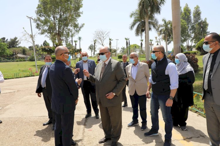 محافظ القاهرة يتفقد الحديقة الدولية بمدينة نصر لمتابعة الاستعدادات الخاصة باستقبال المواطنين خلال عيد الفطر المبارك