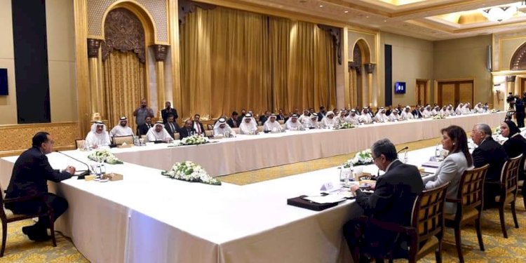 وزير الزراعة: هناك تنسيق وتواصل مستمر مع المستثمرين الاماراتيين لمناقشة اي مشكلات قد تطرأ في مجال استثماراتهم
