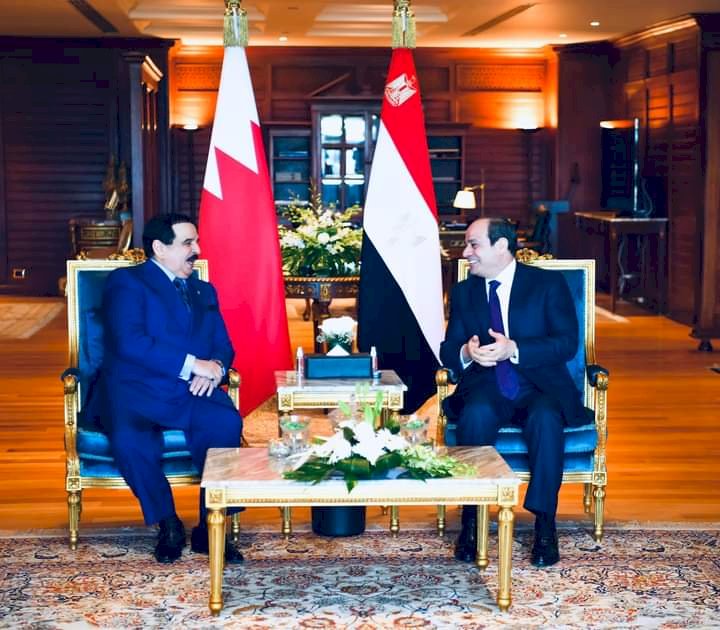 السيسي يؤكد علي عمق العلاقات بين مصر و البحرين