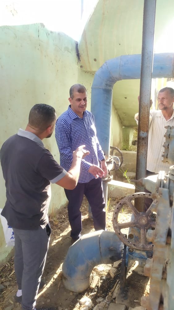 بالصور رئيس مياه الفيوم يتابع أعمال إعادة تأهيل محطة مياه بنى عتمان النقالى 