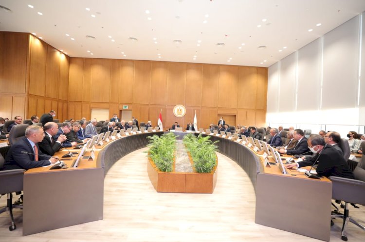 وزير التعليم العالي يرأس اجتماع المجلس الأعلى للجامعات بالعاصمة الإدارية