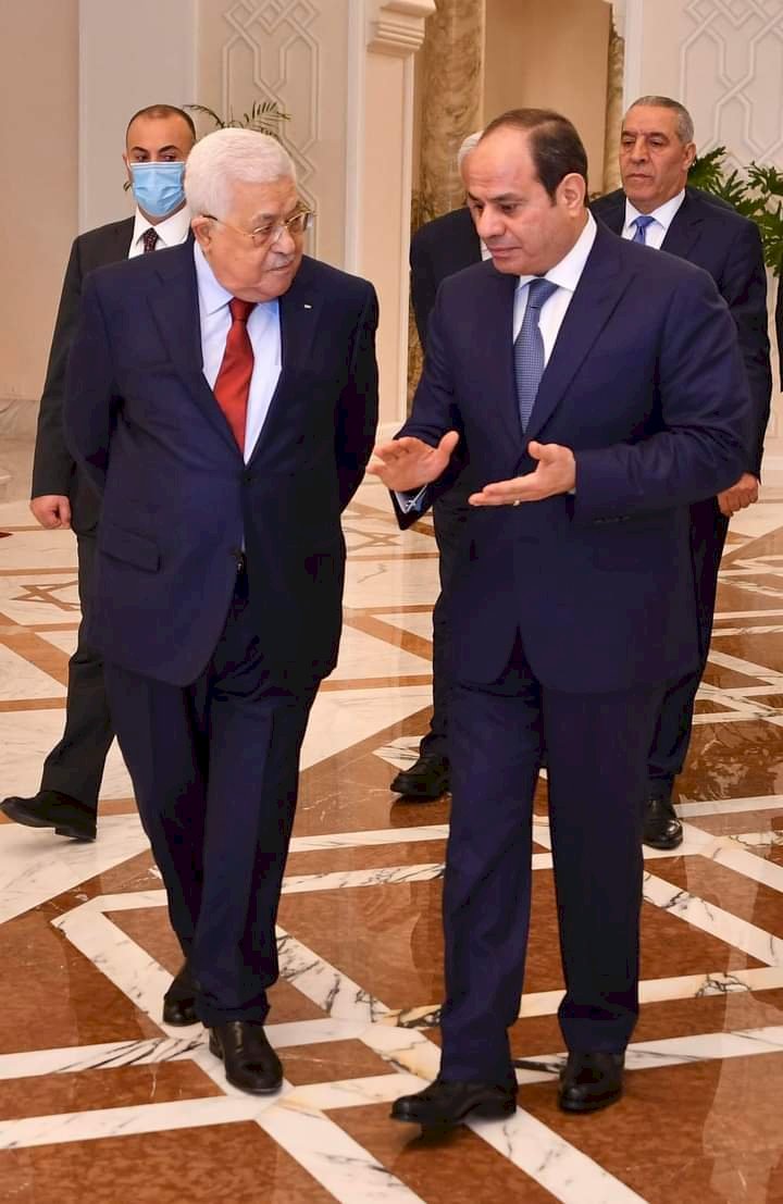 السيسي إستقبل الرئيس الفلسطيني بقصر الاتحادية