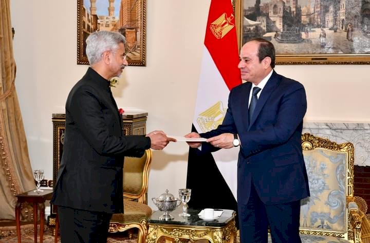 السيسي يتلقى رسالة من رئيس وزراء الهند تتضمن الإعراب عن اعتزاز الهند بالعلاقات مع مصر