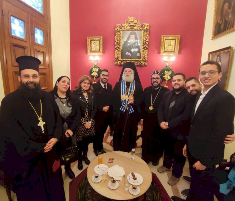 ربان الكنيسة السريانية الأرثوذكسية بمصر يهنئ بطريرك الروم الأرثوذكس بالعيد