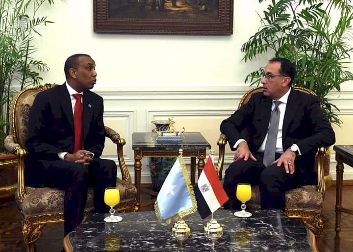 رئيسا الوزراء المصري والصومالي يترأسان جلسة مباحثات موسعة لتعزيز علاقات التعاون بين البلدين