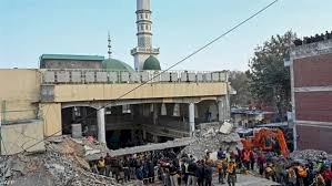 التفاصيل الكاملة حول انفجار مسجد بيشاور بباكستان