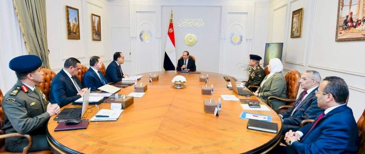 الرئيس السيسي يتابع البرامج القائمة والمستقبلية للدفع بجهود التنمية المجتمعية للمواطنين المصريين