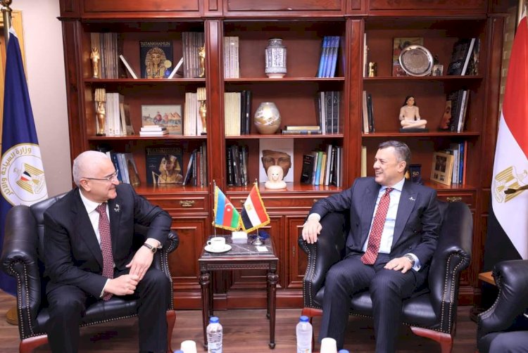 وزير السياحة والآثار يستقبل سفير أذربيجان بالقاهرة لبحث سبل تعزيز التعاون في مجال السياحة والآثار