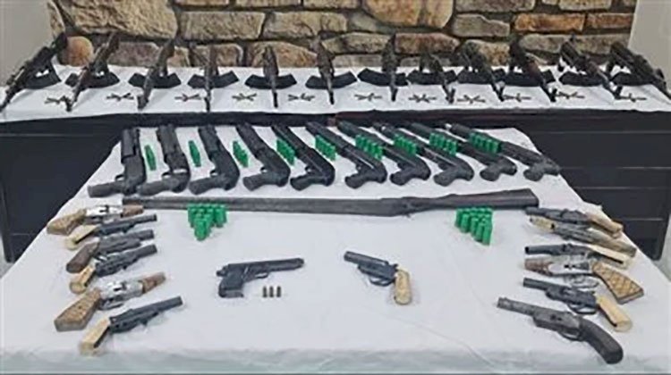 ضبط 11 قطعة سلاح ناري في حملة أمنية بسوهاج