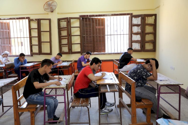 وزير التعليم يبحث مع رؤساء لجان امتحانات الثانوية العامة طرق التصدى للغش