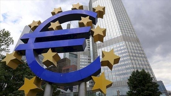 البنك المركزى الأوروبى يرفع معدلات الفائدة 0.25 %
