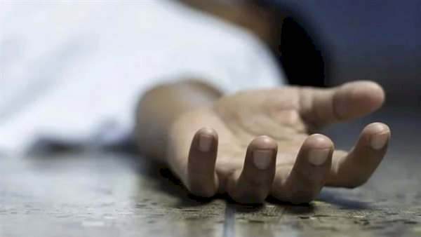 شاب يمزق جسد والده في سوهاج