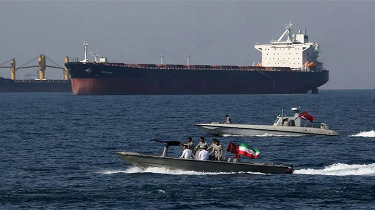 أول تعليق من إيران بعد احتجاز سفينة تجارية في الخليج العربي