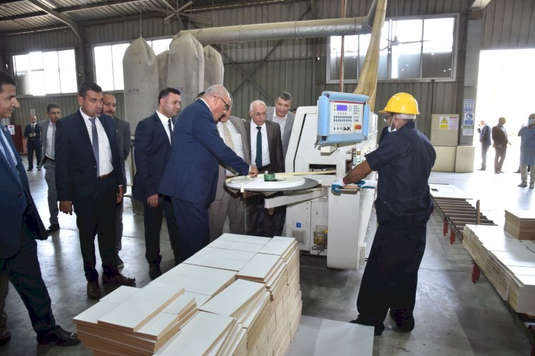 نجاح مصنع أتيكو للصناعات الخشبية للتصنيع  الإسطمبات الخشبية الخاصة بأوتوبيسات شركة غبور أوتو