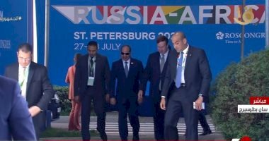 السيسي يصل لـ مقر انعقاد القمة الأفريقية الروسية