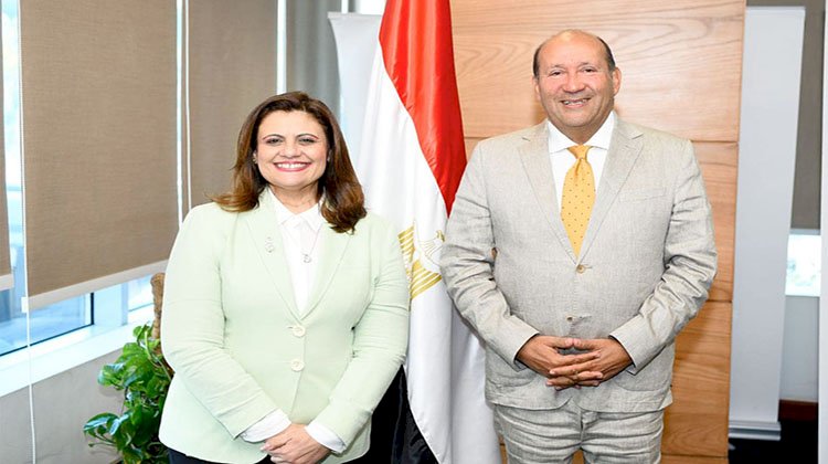 وزارة الهجرة تعلن رابط التقديم للمصريين بالخارج في المبادرة الوطنية للمشروعات الخضراء الذكية