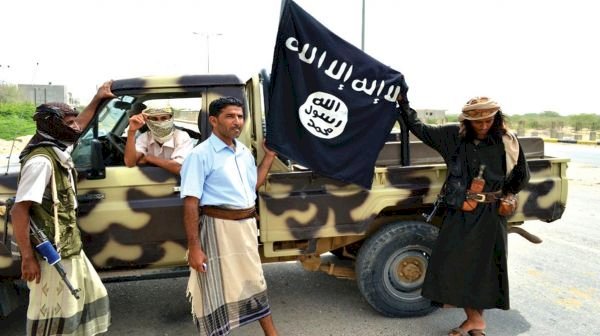 الداخلية اليمنية تعلن سيطرتها على معسكر جديد لتنظيم القاعدة