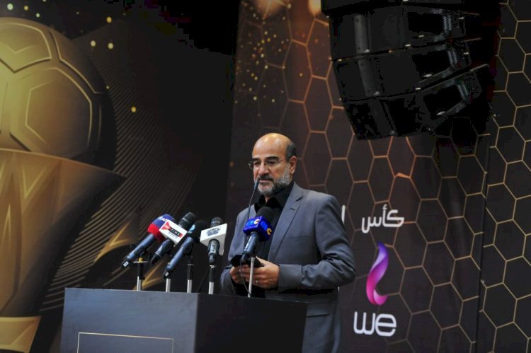 عامر حسين يقترح إيقاف اللاعبين بعد الإنذار الرابع فى الموسم الجديد