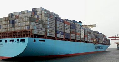 ميناء دمياط يستقبل 10 سفن حاويات وبضائع عامة