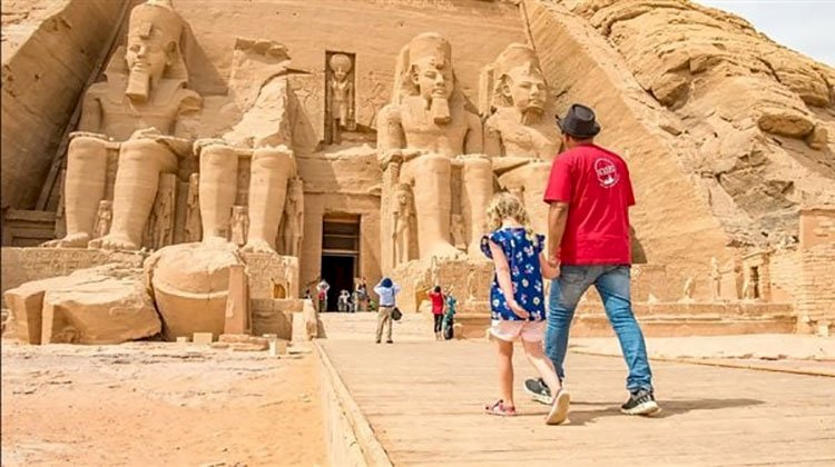 سؤال برلمانى حول مصير السياحة التعليمية فى مصر