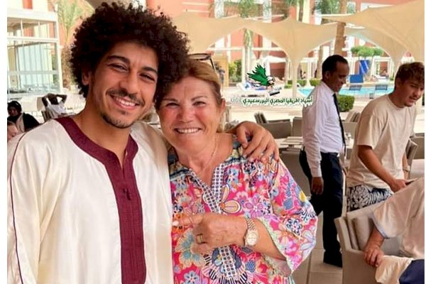 حسين السيد يلتقى والدة رونالدو على هامش معسكر المصرى فى المغرب