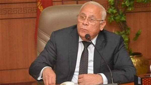 محافظ بورسعيد: لولا دعم الرئيس ماتم بناء ستاد المصري بنفس مكانه