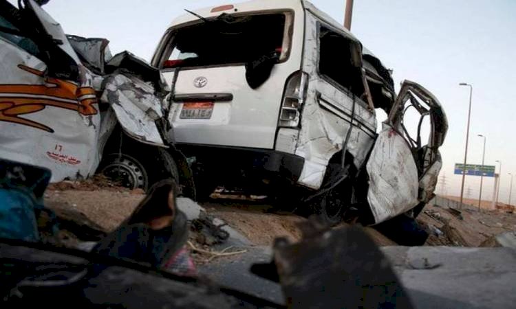 وفاة شخصين في تصادم سيارتين بطريق القاهرة أسيوط الغربي