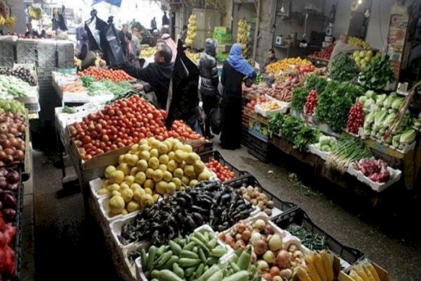 أسعار الخضار والفاكهة في سوق العبور اليوم السبت