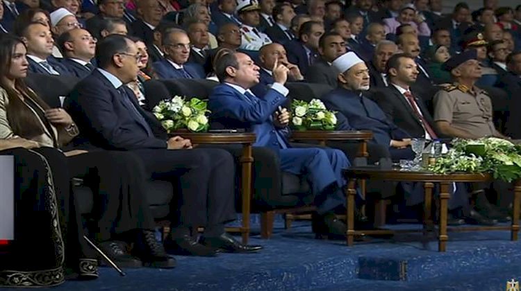 الرئيس السيسي: أمام المصريين فرصة للتغيير في الانتخابات القادمة