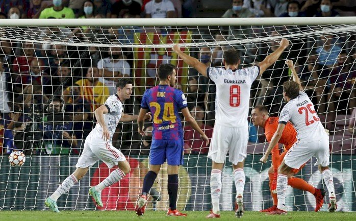 برشلونة يواجه بورتو فى قمة نارية اليوم بـ دوري أبطال أوروبا