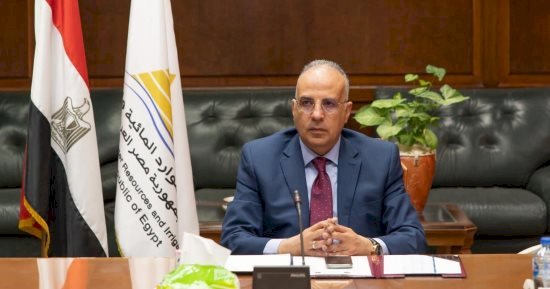 وزير الري يتابع إجراءات الإعداد لأسبوع القاهرة السادس للمياه المنعقد