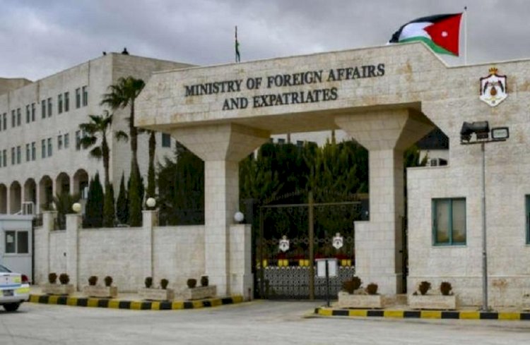 الخارجية الأردنية تشكر مصر على التعاون والتنسيق لتسهيل إيصال المساعدات لغزة