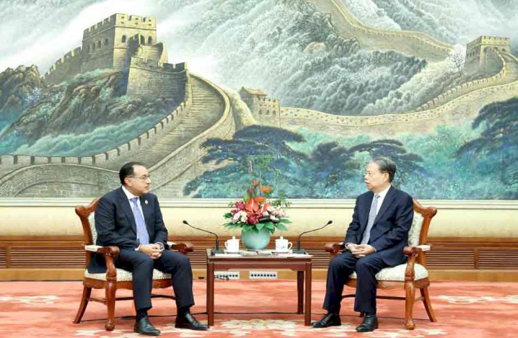 رئيس الوزراء يلتقي رئيس اللجنة الدائمة للمجلس الوطني لنواب الشعب الصيني 