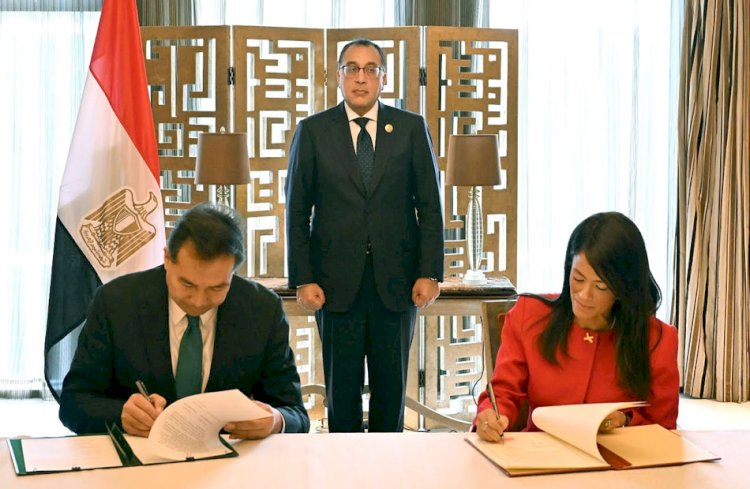 مدبولي يشهد توقيع مذكرة لتعزيز التعاون بين مصر والصين في مجال مبادلة الديون 
