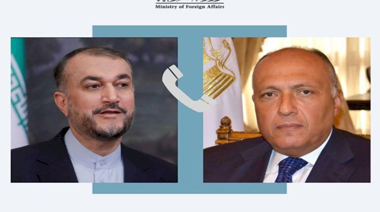 وزير الخارجية يتلقى اتصال هاتفي من نظيره الإيراني