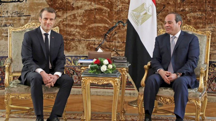 السيسي: الرئيس الفرنسي متفهم خطورة تهجير سكان غزة قسريًا