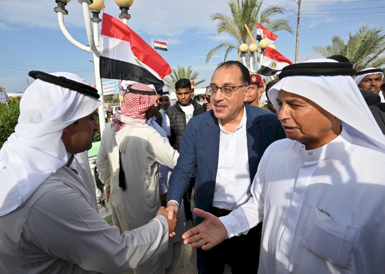 رئيس الوزراء يلتقي شيوخ وأهالي قرية الجورة ويؤكد:  سيناء ستظل أغلى جزء على قلب كل مصري
