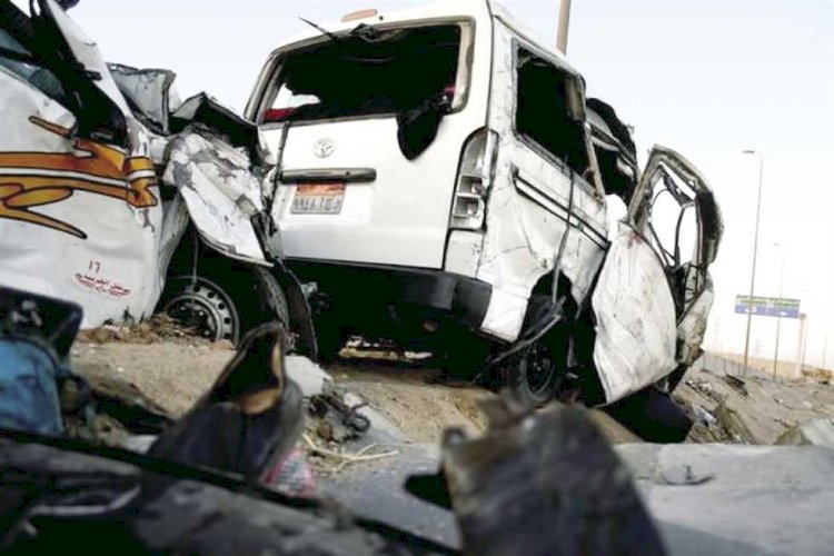 مصرع وإصابة 9 أشخاص في حادث تصادم سيارتين بزراعي أسوان القاهرة