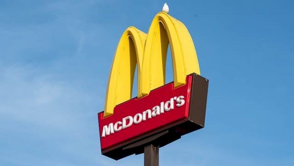 ماكدونالدز العالمية تنفي دعمها للاحـتلال