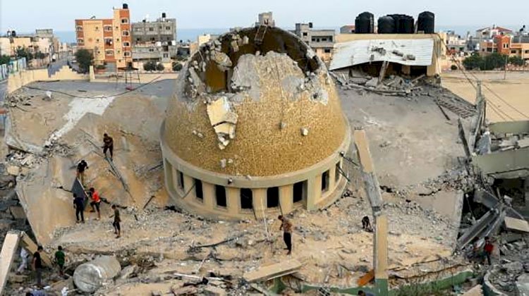 جيش الاحتلال الإسرائيلي يدمر 50 مسجد في غزة