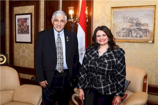 وزيرة الهجرة تستقبل خبيرًا مصريًا بالولايات المتحدة متخصص في مجال البترول