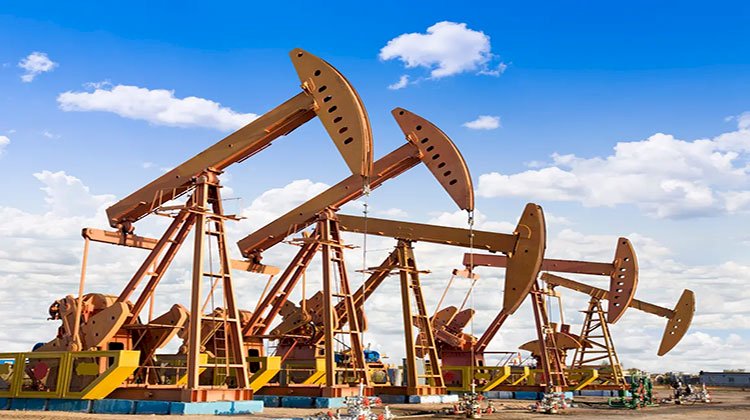 تراجع أسعار النفط مع تجدد مخاوف تقلبات الطلب فى الصين والولايات المتحدة