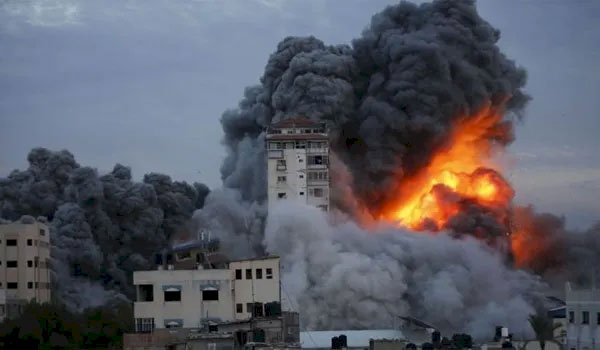 تليفزيون فلسطين: 200 شهيد فى القصف الإسرائيلى لمدرسة الفاخورة شمال غزة