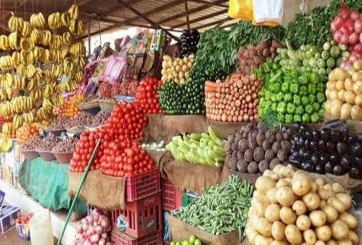 أسعار الخضار والفاكهة في سوق العبور اليوم الأحد 
