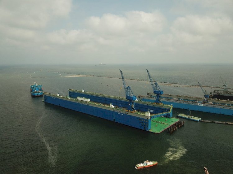 ربيع: قناة السويس تسجل عبور 2264 سفينة بحمولات 135.5 مليون طن خلال شهر نوفمبر