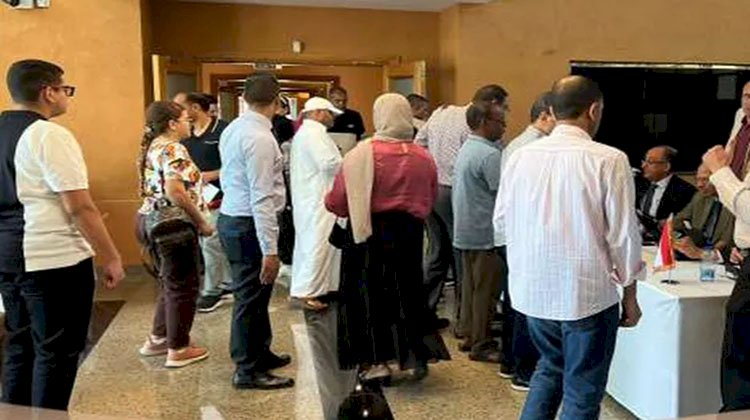 إقبال المصريين بالخارج على لجان الاقتراع في قطر في اليوم الأخير من الانتخابات الرئاسية المصرية 2024