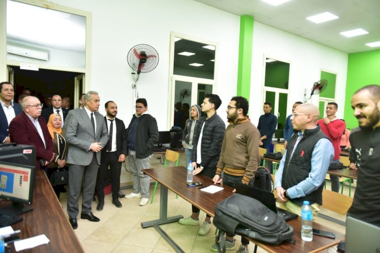 وزير العمل يتفقد دورات تدريب مهني لـ 151 شابًا وفتاًة بـ"معهد الساليزيان الإيطالي" بالقاهرة